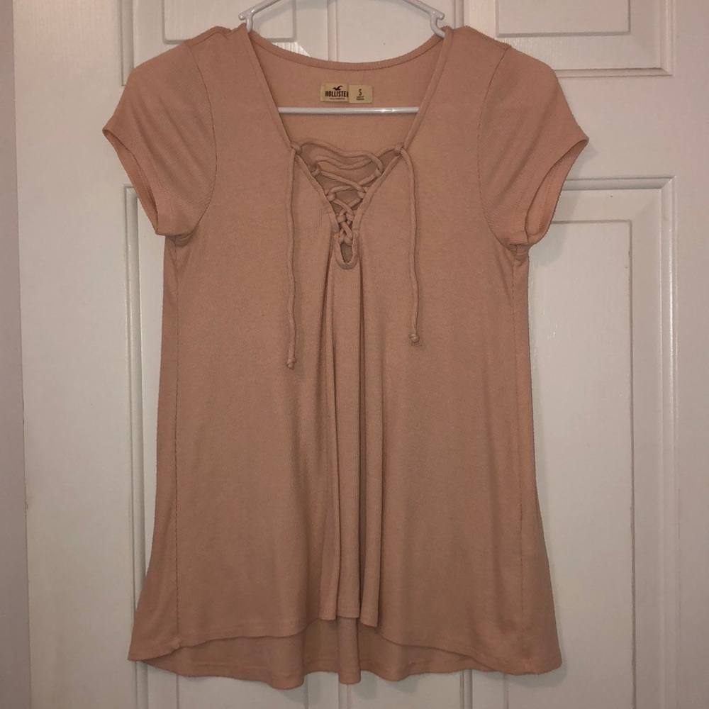 Hollister t-shirt